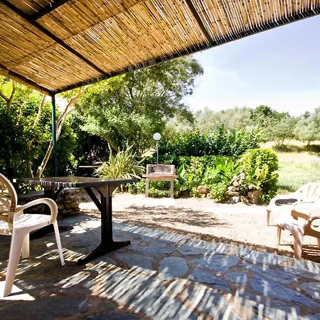 Les Arbousiers וילה